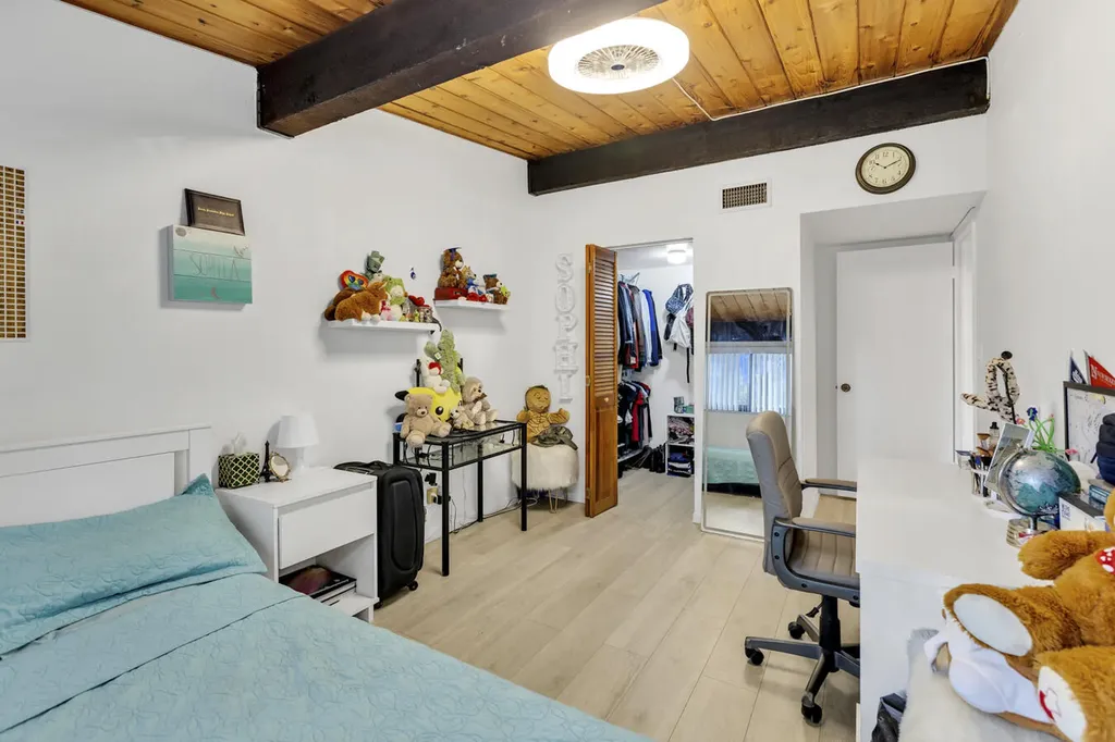 720 E Coco Plum Circle Plantation FL 33324