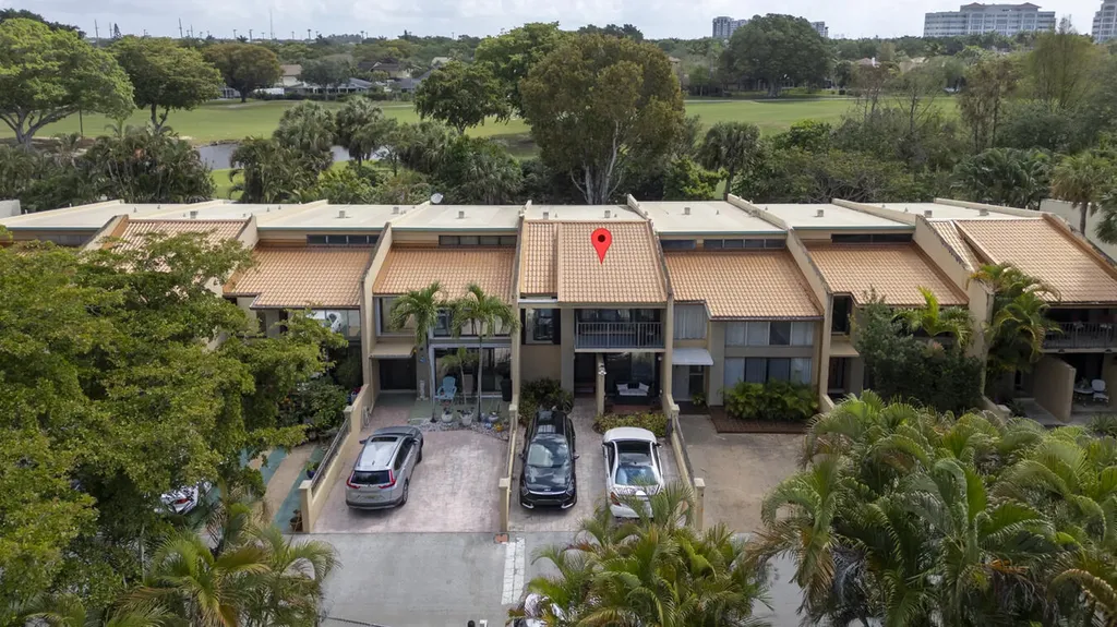 720 E Coco Plum Circle Plantation FL 33324