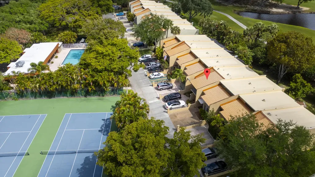 720 E Coco Plum Circle Plantation FL 33324