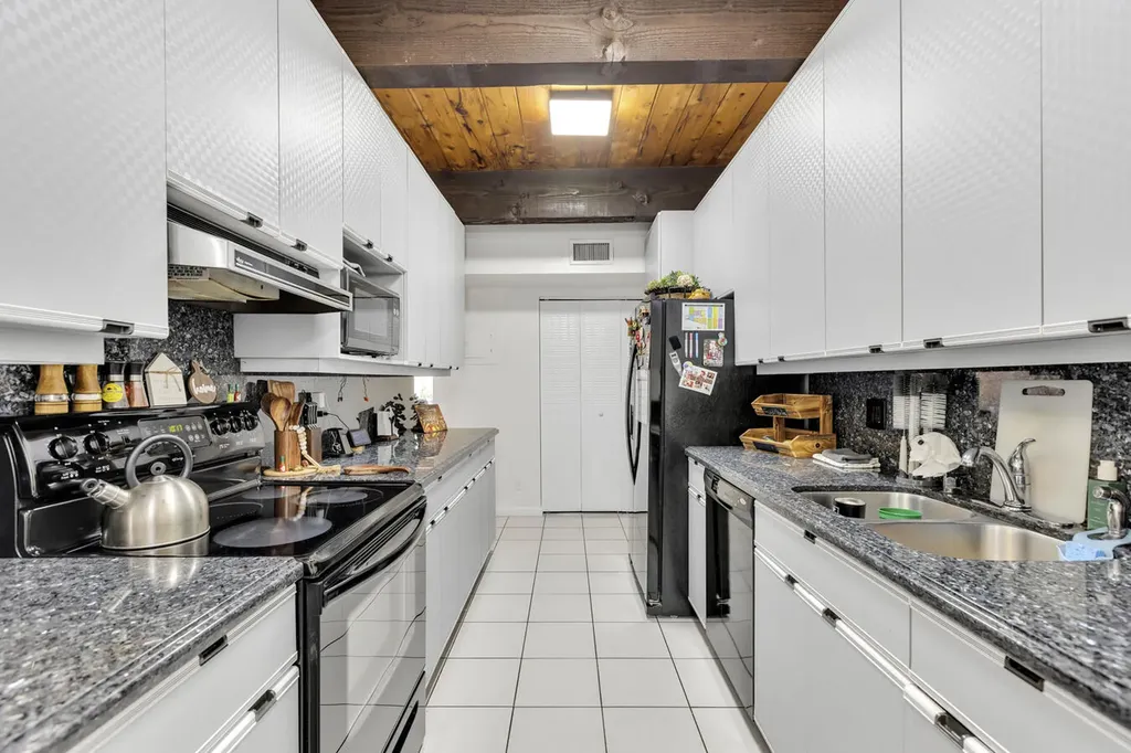 720 E Coco Plum Circle Plantation FL 33324