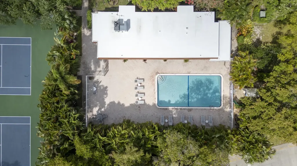 720 E Coco Plum Circle Plantation FL 33324