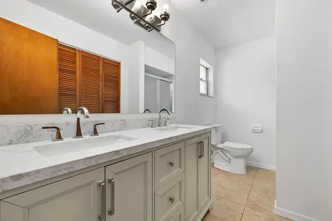 320 Chamberlain Boulevard Fort Pierce FL 34946