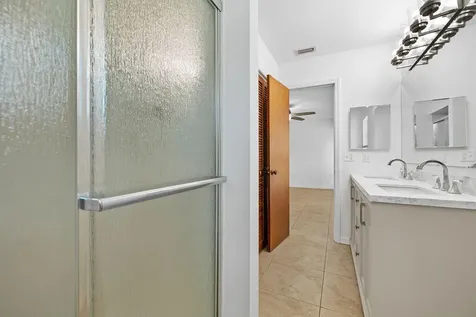 320 Chamberlain Boulevard Fort Pierce FL 34946