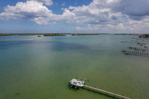 320 Chamberlain Boulevard Fort Pierce FL 34946