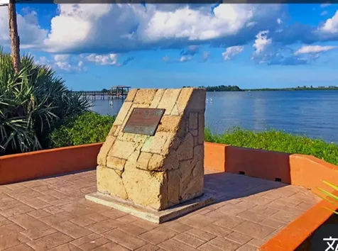 320 Chamberlain Boulevard Fort Pierce FL 34946