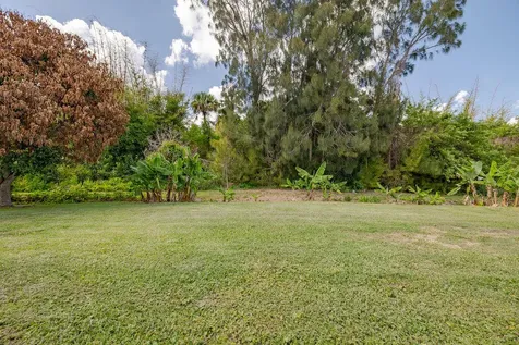 320 Chamberlain Boulevard Fort Pierce FL 34946