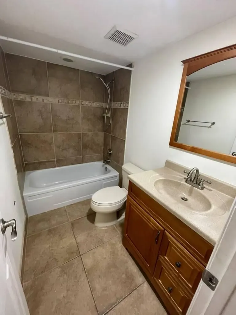 2820 SW 22nd Avenue Delray Beach FL 33445