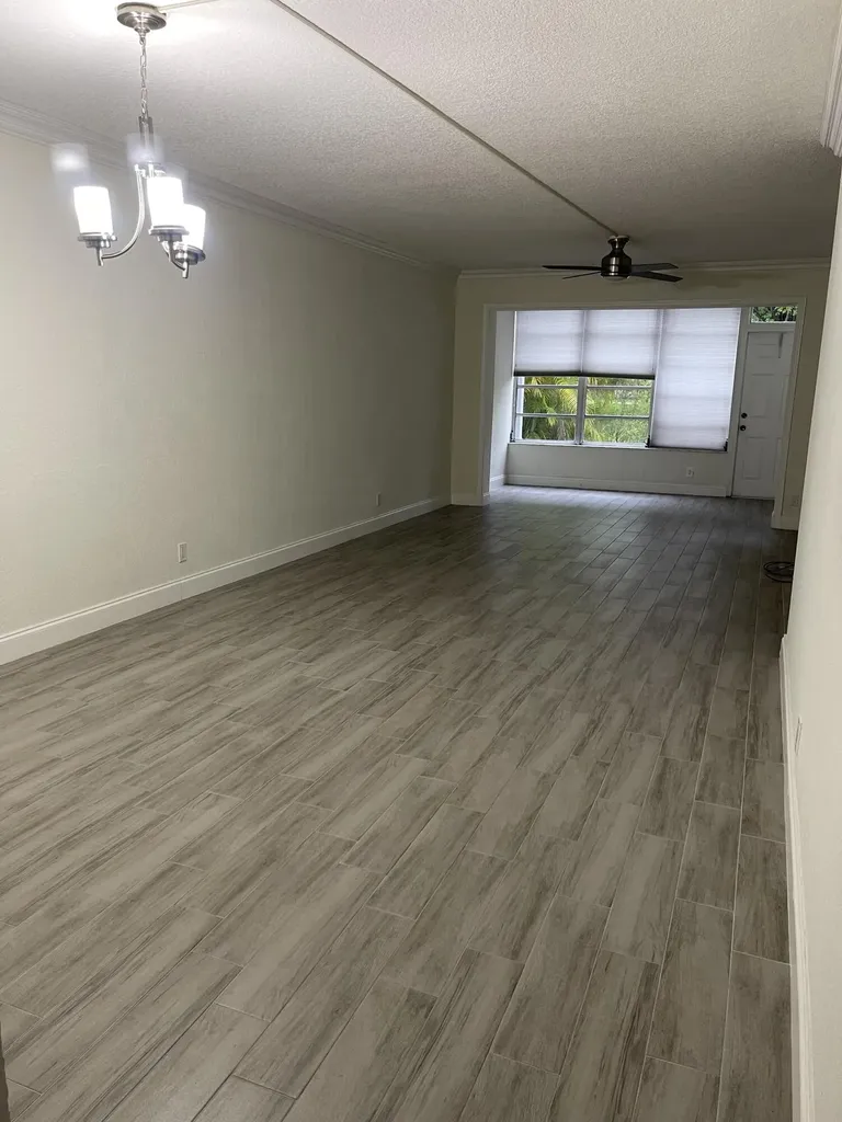 2820 SW 22nd Avenue Delray Beach FL 33445