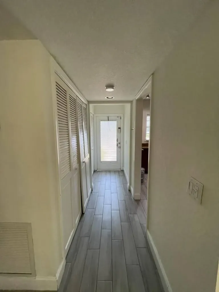 2820 SW 22nd Avenue Delray Beach FL 33445