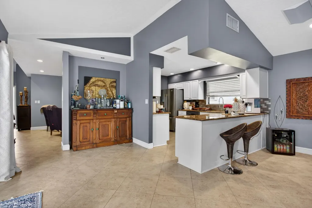 4111 NW 70th Way Coral Springs FL 33065