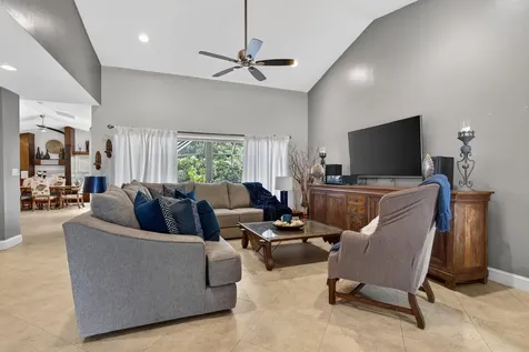 4111 NW 70th Way Coral Springs FL 33065