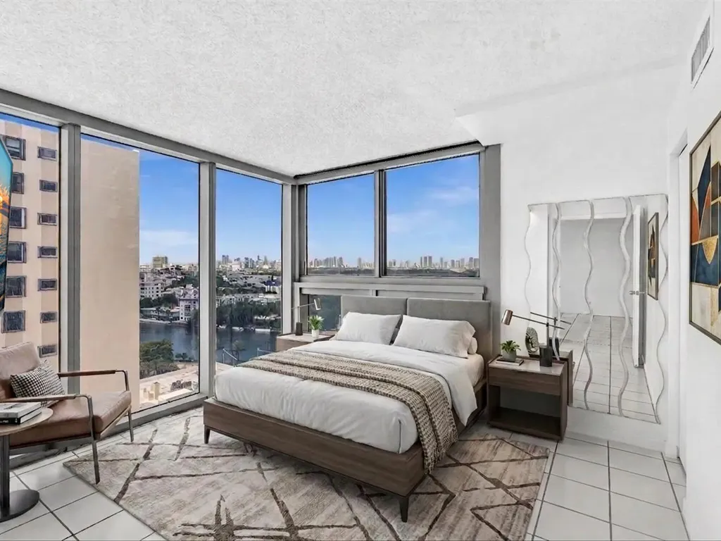 2655 Collins Avenue Miami Beach FL 33140