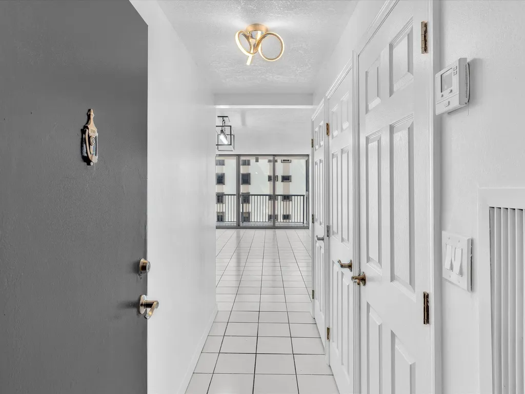 2655 Collins Avenue Miami Beach FL 33140