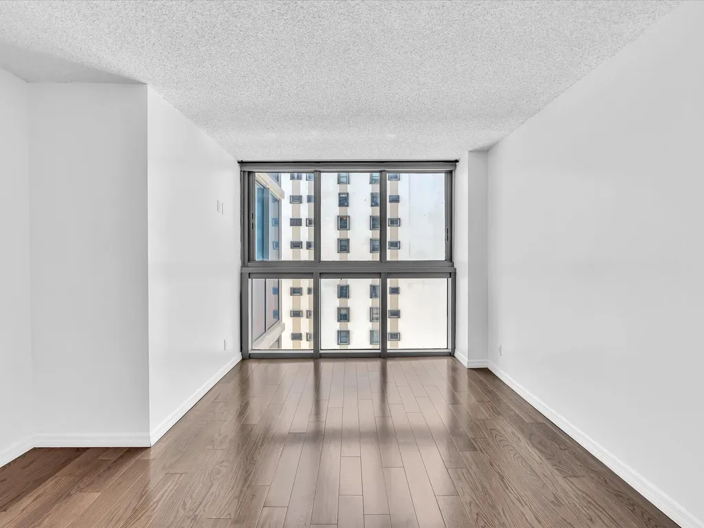 2655 Collins Avenue Miami Beach FL 33140