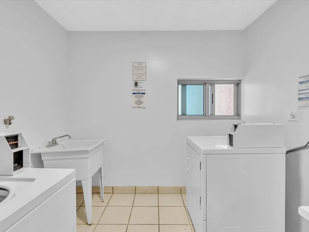2655 Collins Avenue Miami Beach FL 33140