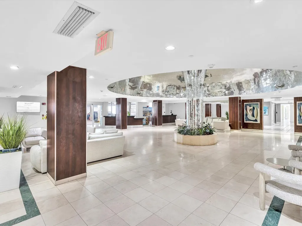 2655 Collins Avenue Miami Beach FL 33140
