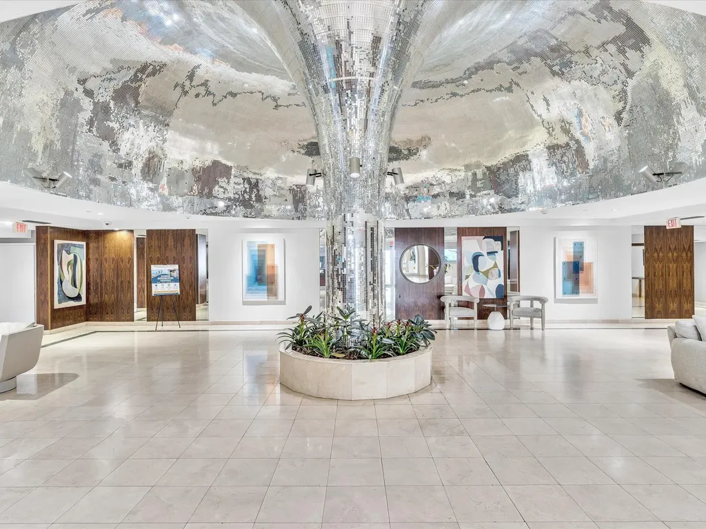 2655 Collins Avenue Miami Beach FL 33140