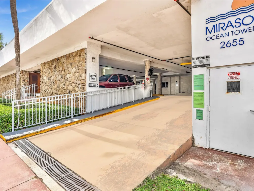 2655 Collins Avenue Miami Beach FL 33140