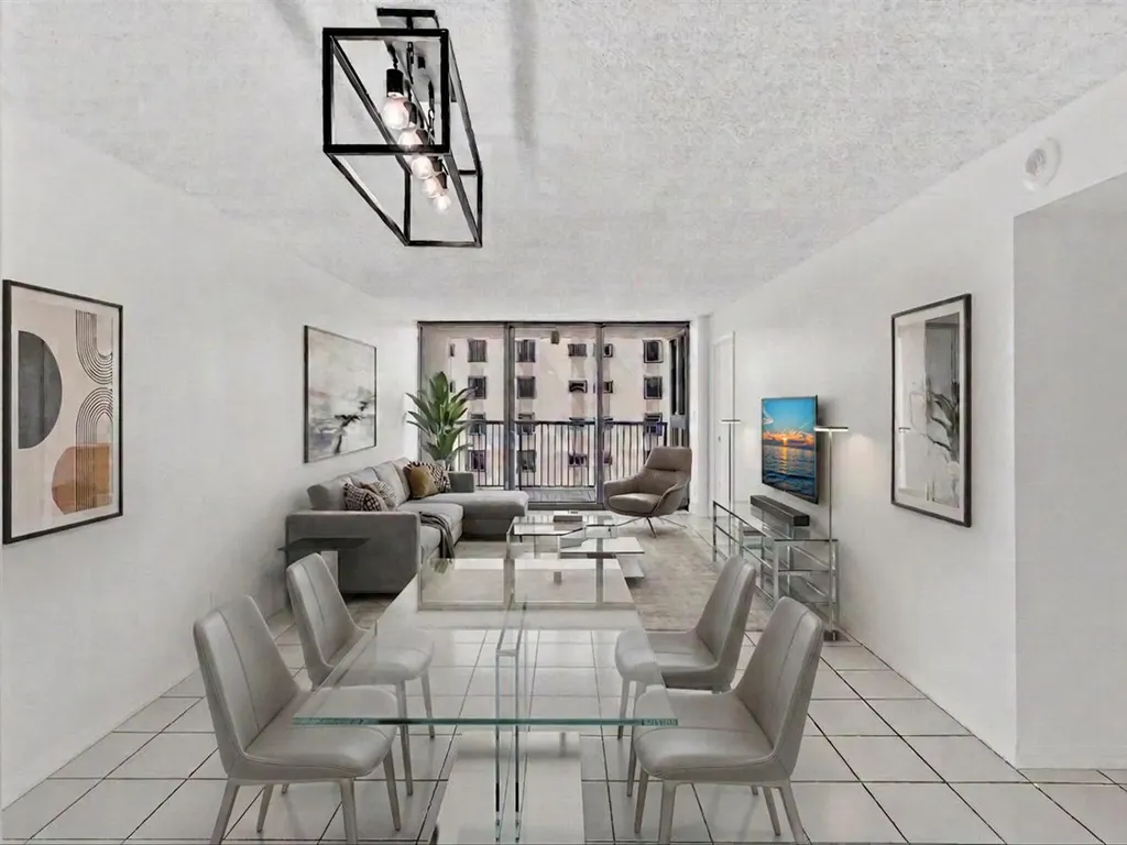 2655 Collins Avenue Miami Beach FL 33140