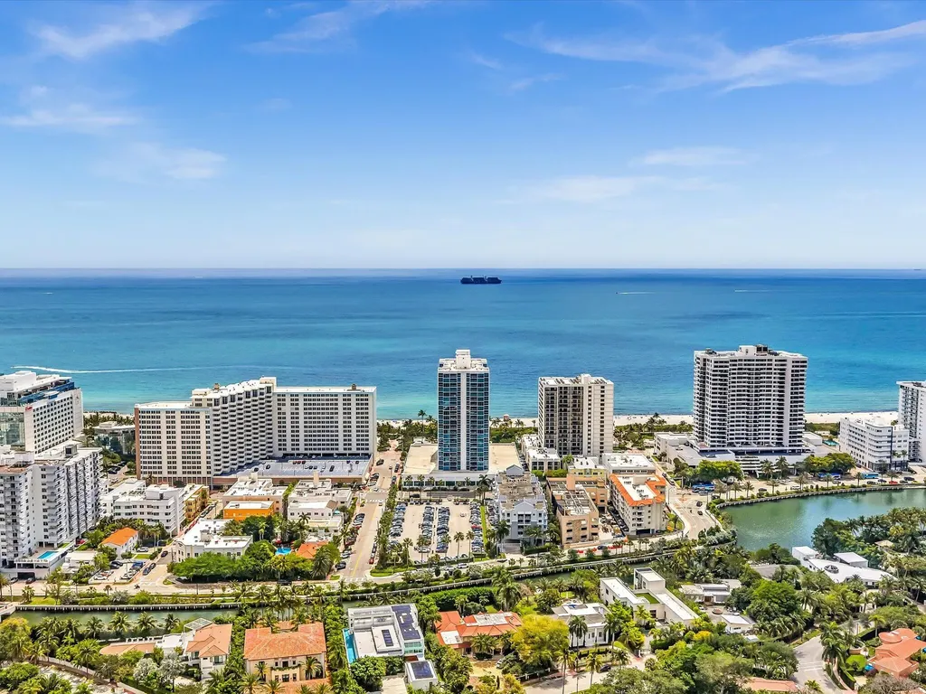 2655 Collins Avenue Miami Beach FL 33140