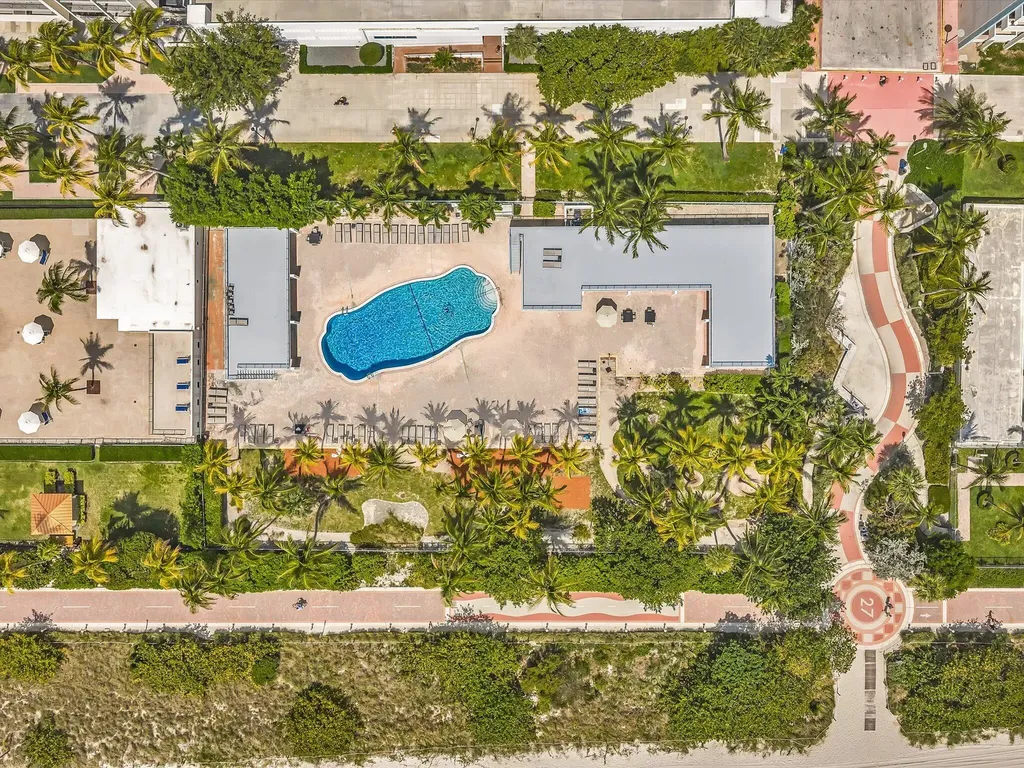 2655 Collins Avenue Miami Beach FL 33140