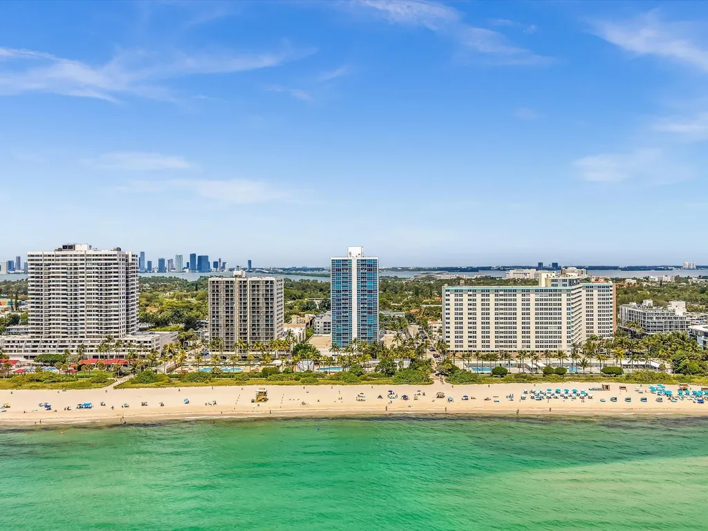 2655 Collins Avenue Miami Beach FL 33140