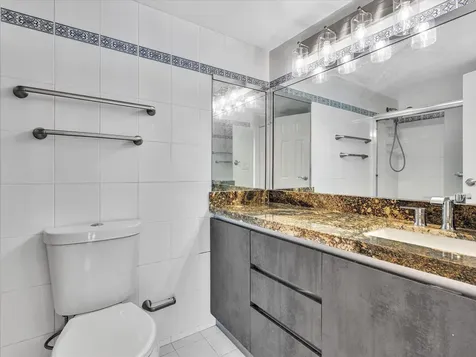 2655 Collins Avenue Miami Beach FL 33140