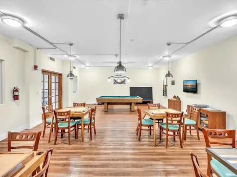 2655 Collins Avenue Miami Beach FL 33140