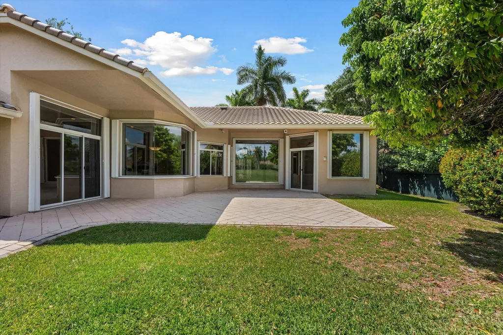 2579 Mayfair Lane Weston FL 33327