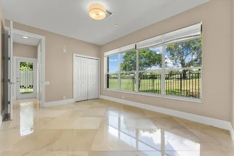 2579 Mayfair Lane Weston FL 33327