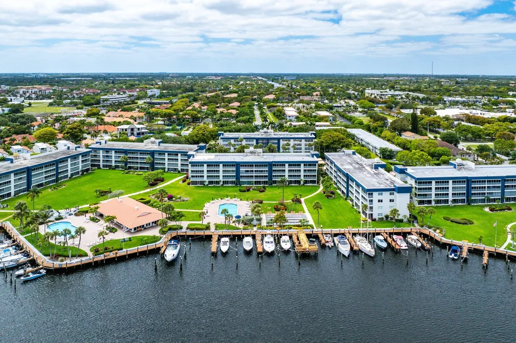 3351 Spanish Trail Delray Beach FL 33483