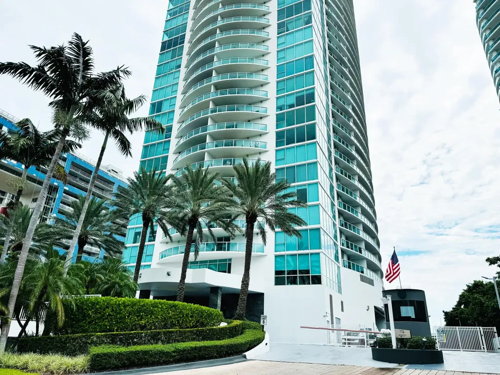 2101 Brickell Avenue Miami FL 33129