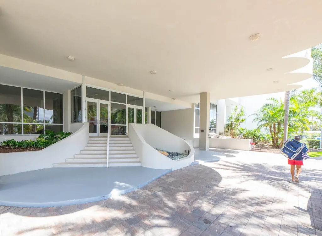 1390 S Ocean Boulevard Pompano Beach FL 33062