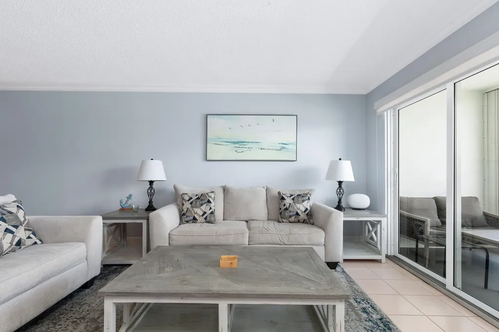 2731 NE 14th Street Causeway Pompano Beach FL 33062