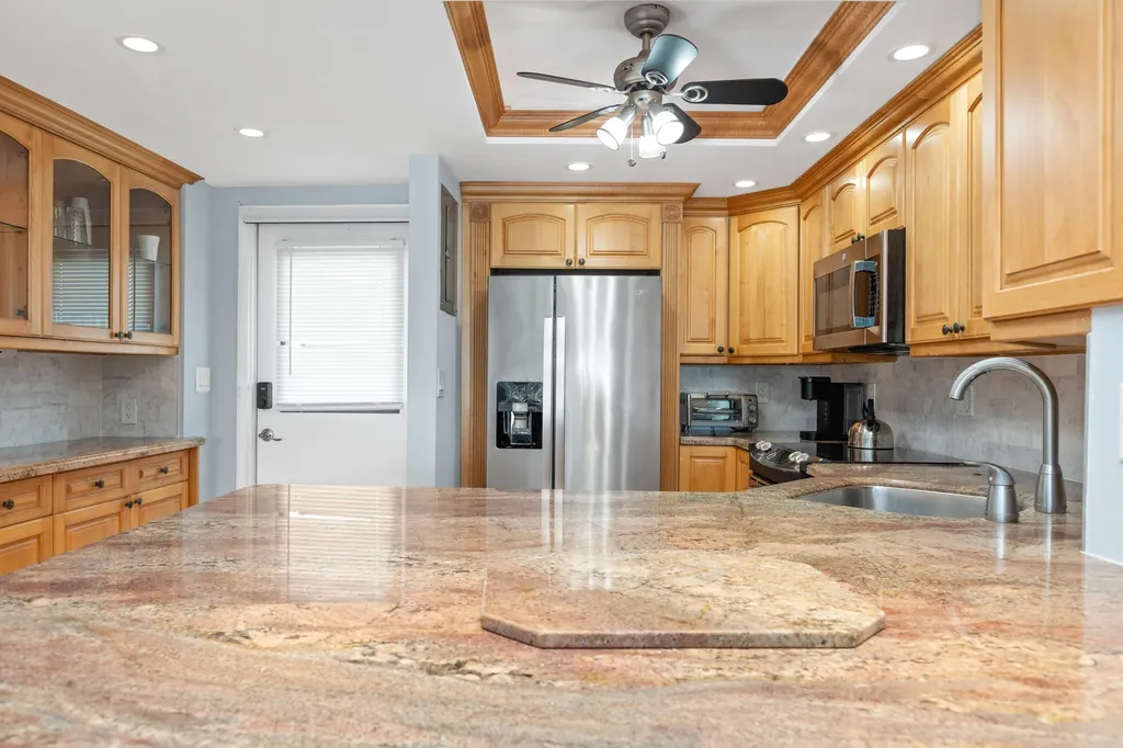 2731 NE 14th Street Causeway Pompano Beach FL 33062