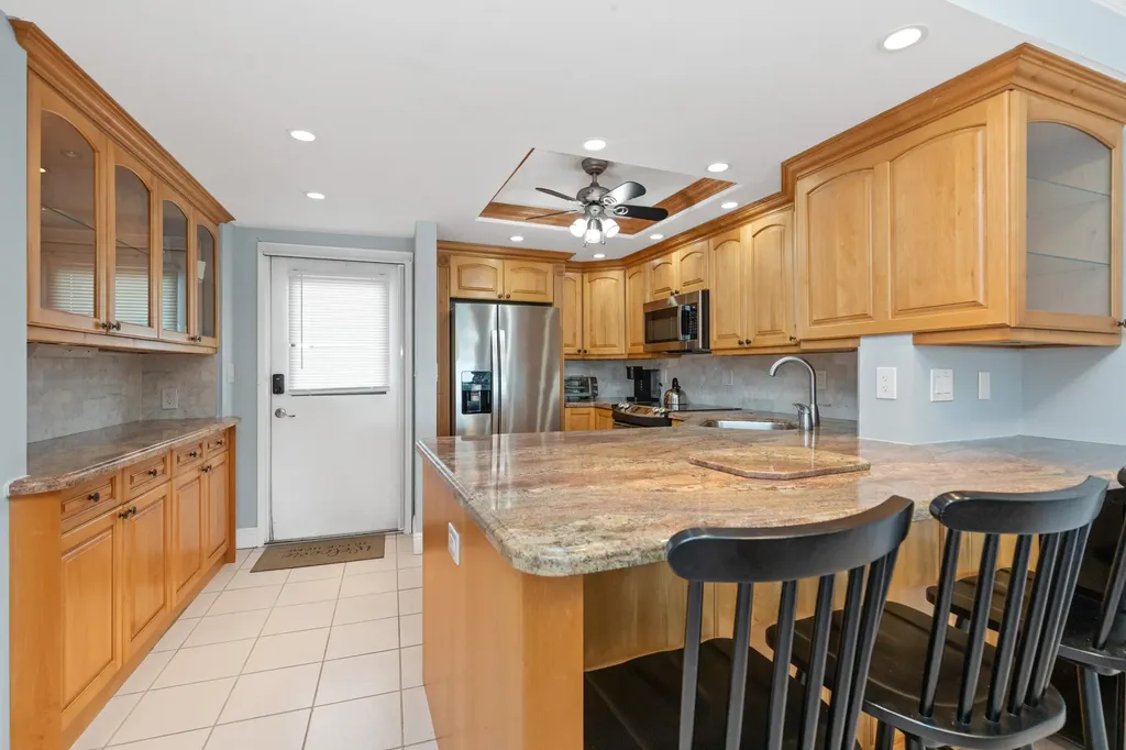 2731 NE 14th Street Causeway Pompano Beach FL 33062