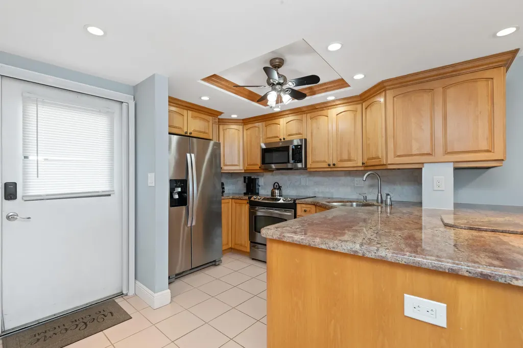 2731 NE 14th Street Causeway Pompano Beach FL 33062