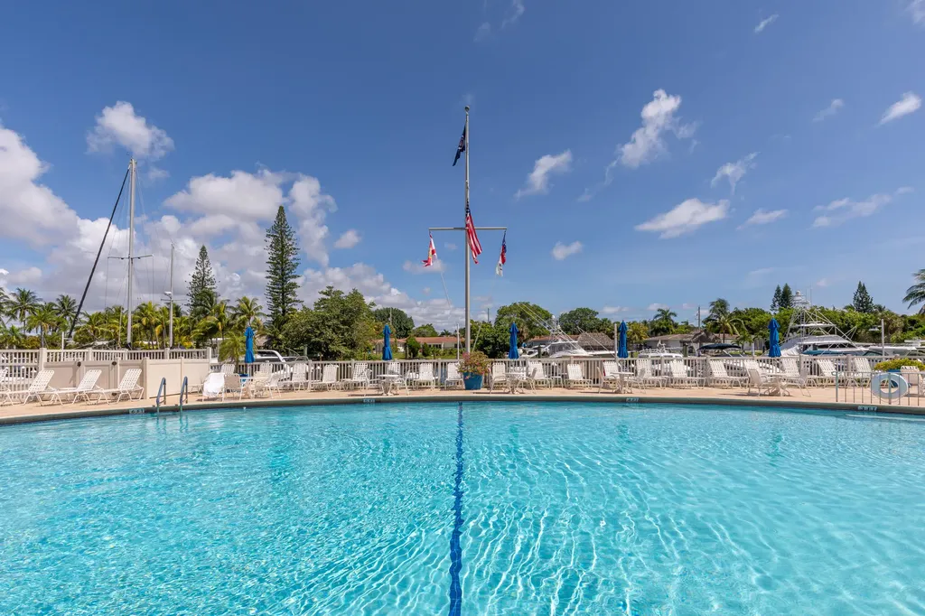 2731 NE 14th Street Causeway Pompano Beach FL 33062