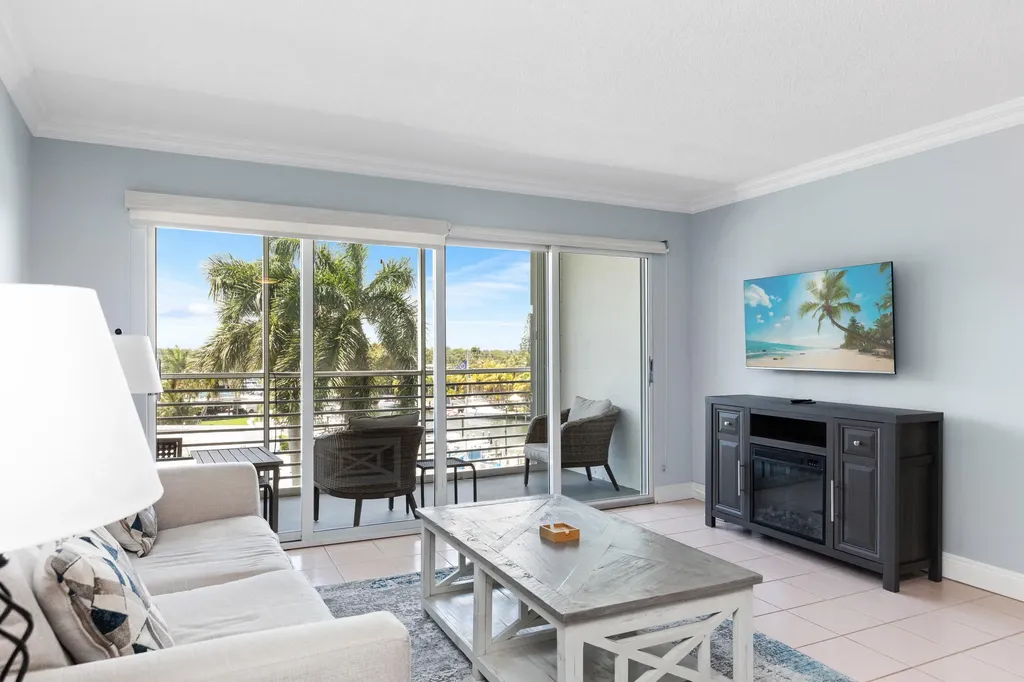 2731 NE 14th Street Causeway Pompano Beach FL 33062