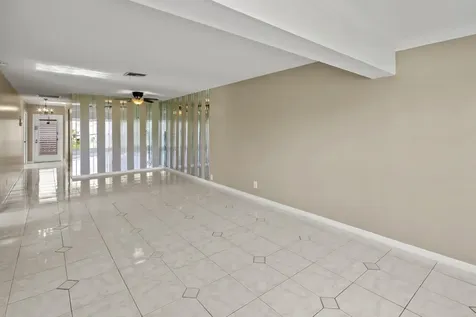 1421 NW 20th Avenue Delray Beach FL 33445