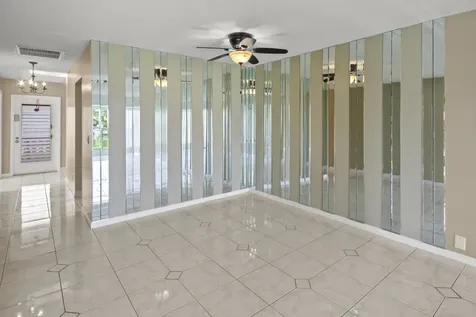 1421 NW 20th Avenue Delray Beach FL 33445