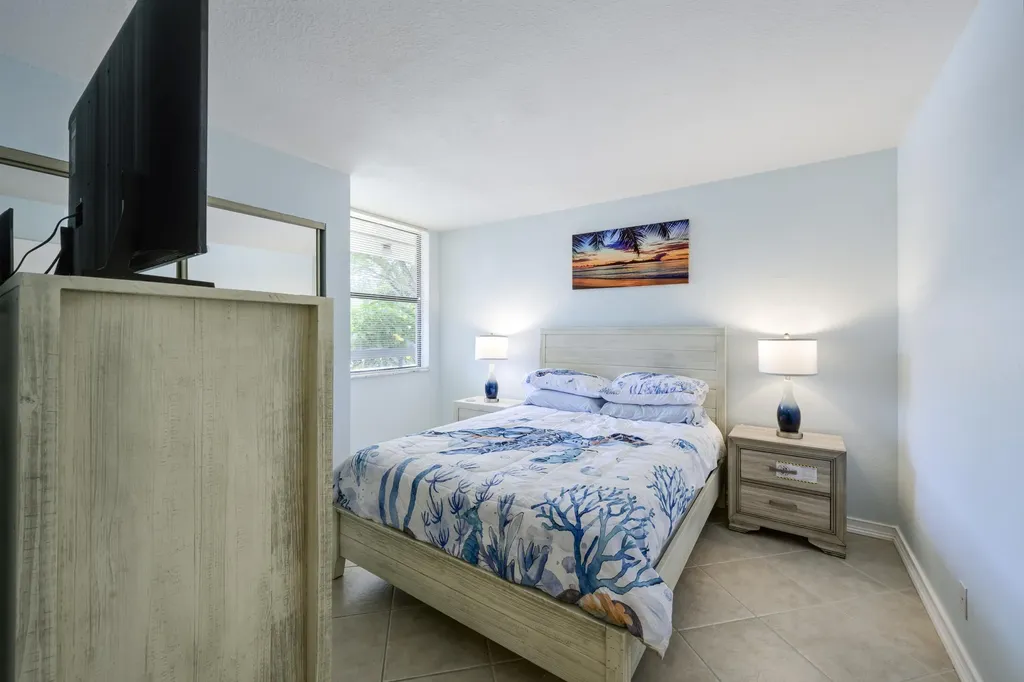 825 Egret Circle Delray Beach FL 33444