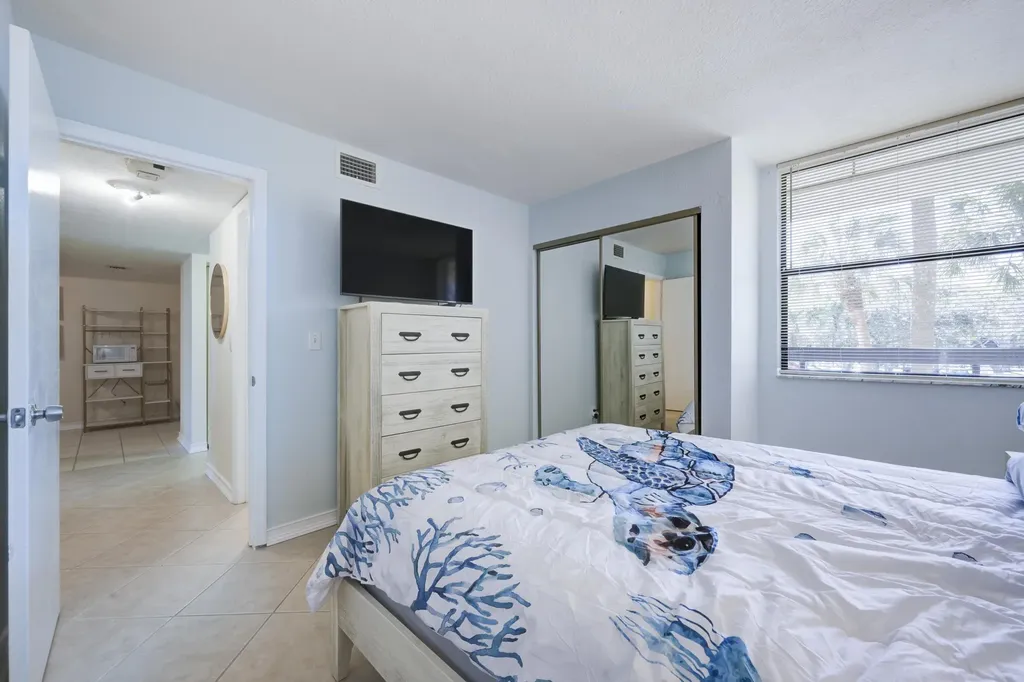 825 Egret Circle Delray Beach FL 33444