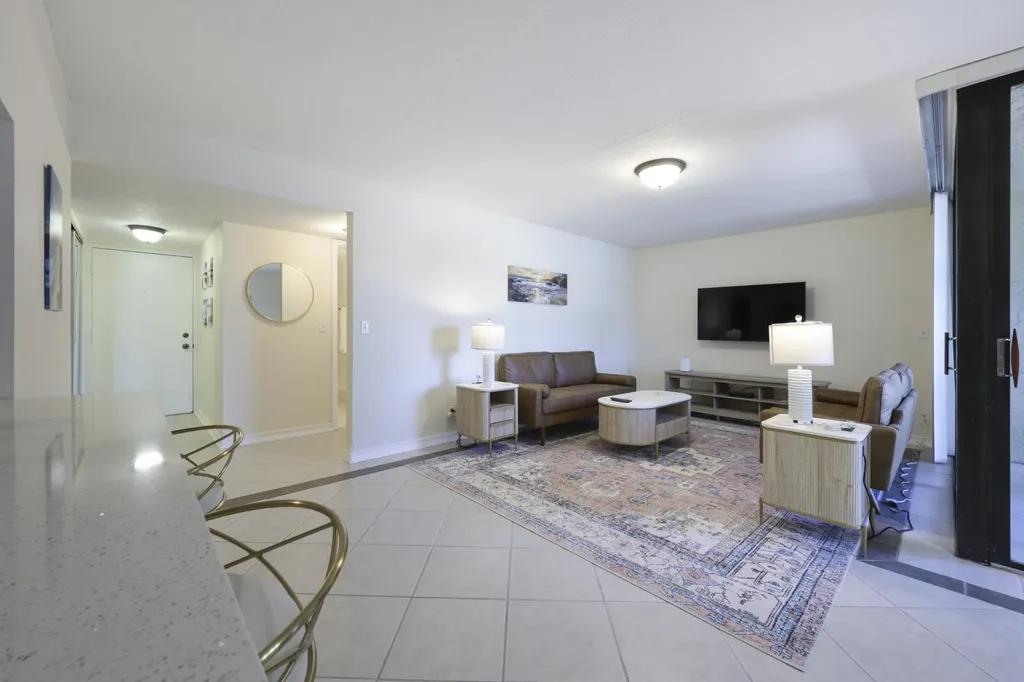 825 Egret Circle Delray Beach FL 33444