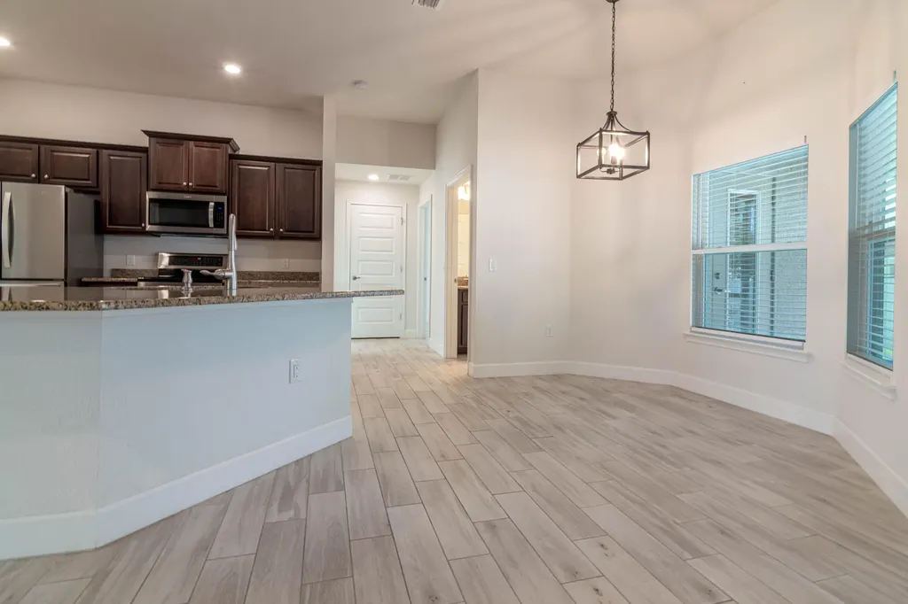 1513 NE 43rd Terrace Cape Coral FL 33909