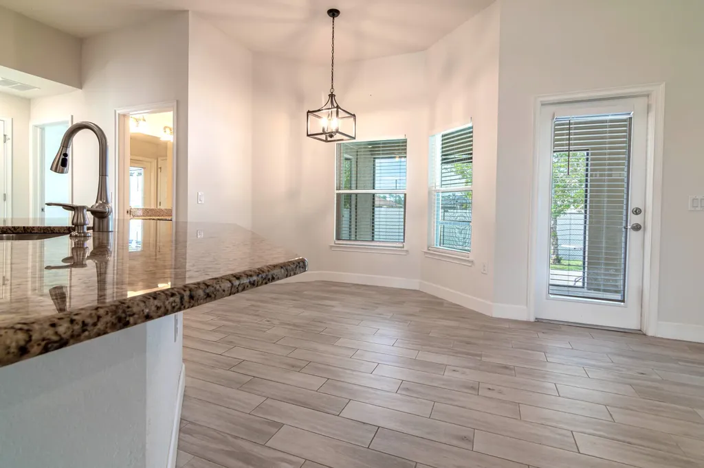 1513 NE 43rd Terrace Cape Coral FL 33909