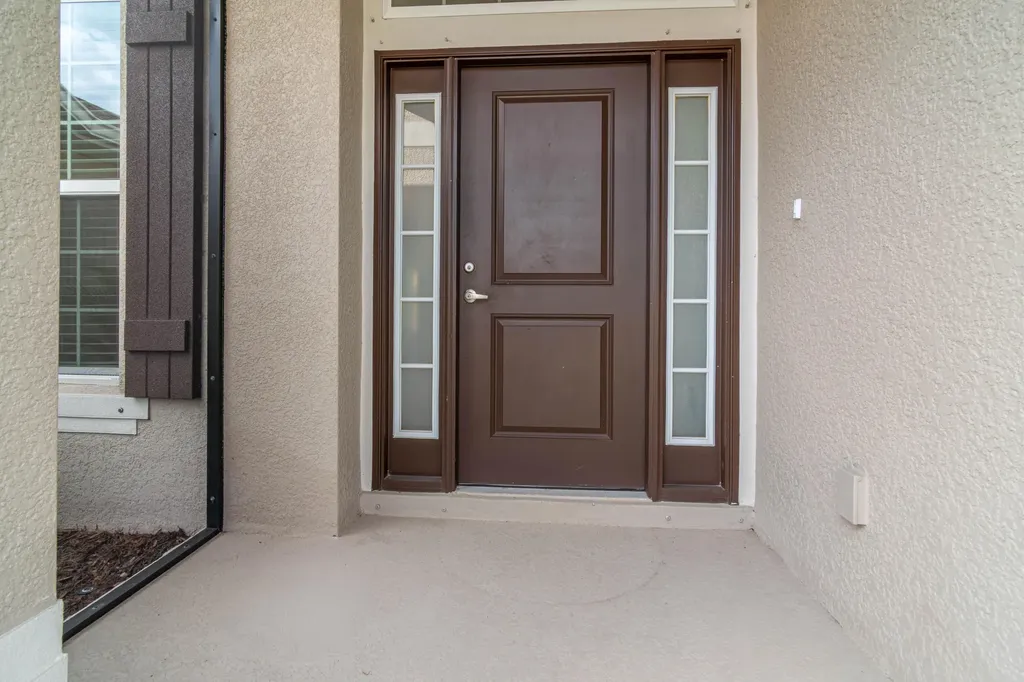 1513 NE 43rd Terrace Cape Coral FL 33909