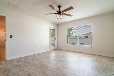 1513 NE 43rd Terrace Cape Coral FL 33909