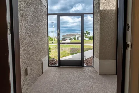 1513 NE 43rd Terrace Cape Coral FL 33909