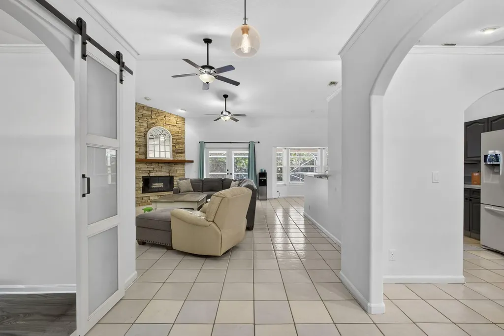15590 N 77th Place N The Acreage FL 33470